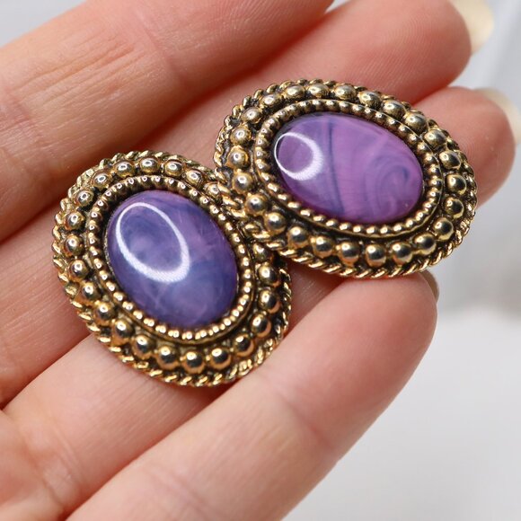 Vintage Oval Clip-On Earrings Gold Tone Purple Marble Cabochon Retro 80s 90s - Picture 3 of 8